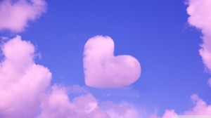 pink-heart-cloud-640x360
